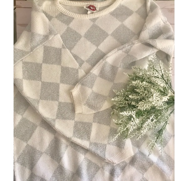 Vintage Oversized Shimmery Sweater - Picture 3 of 6